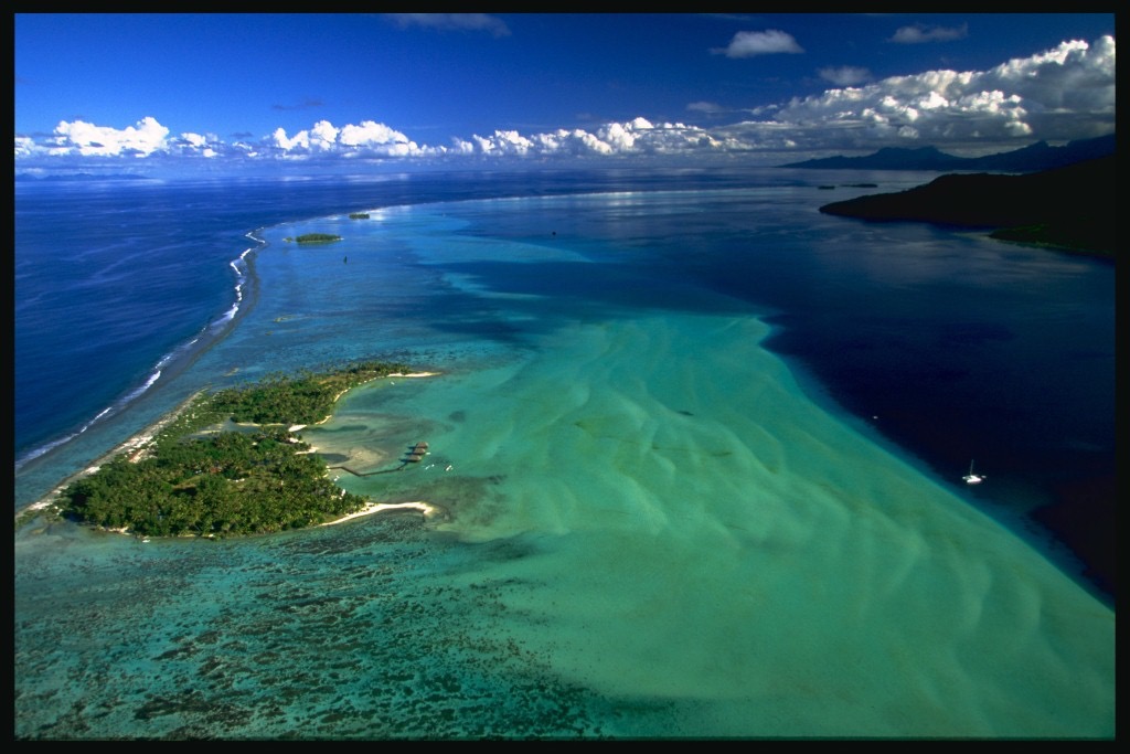 TAH-Vahine-Island-Aerial-View-.gallery_image.1